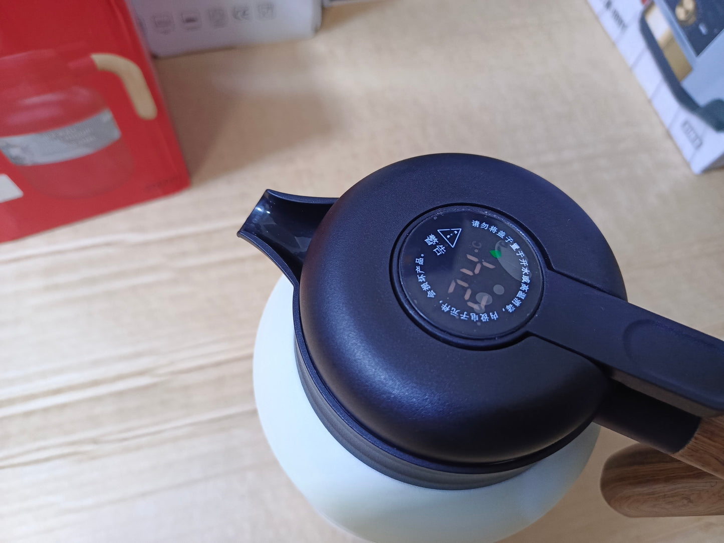 Top Quality Digital Thermos 2L